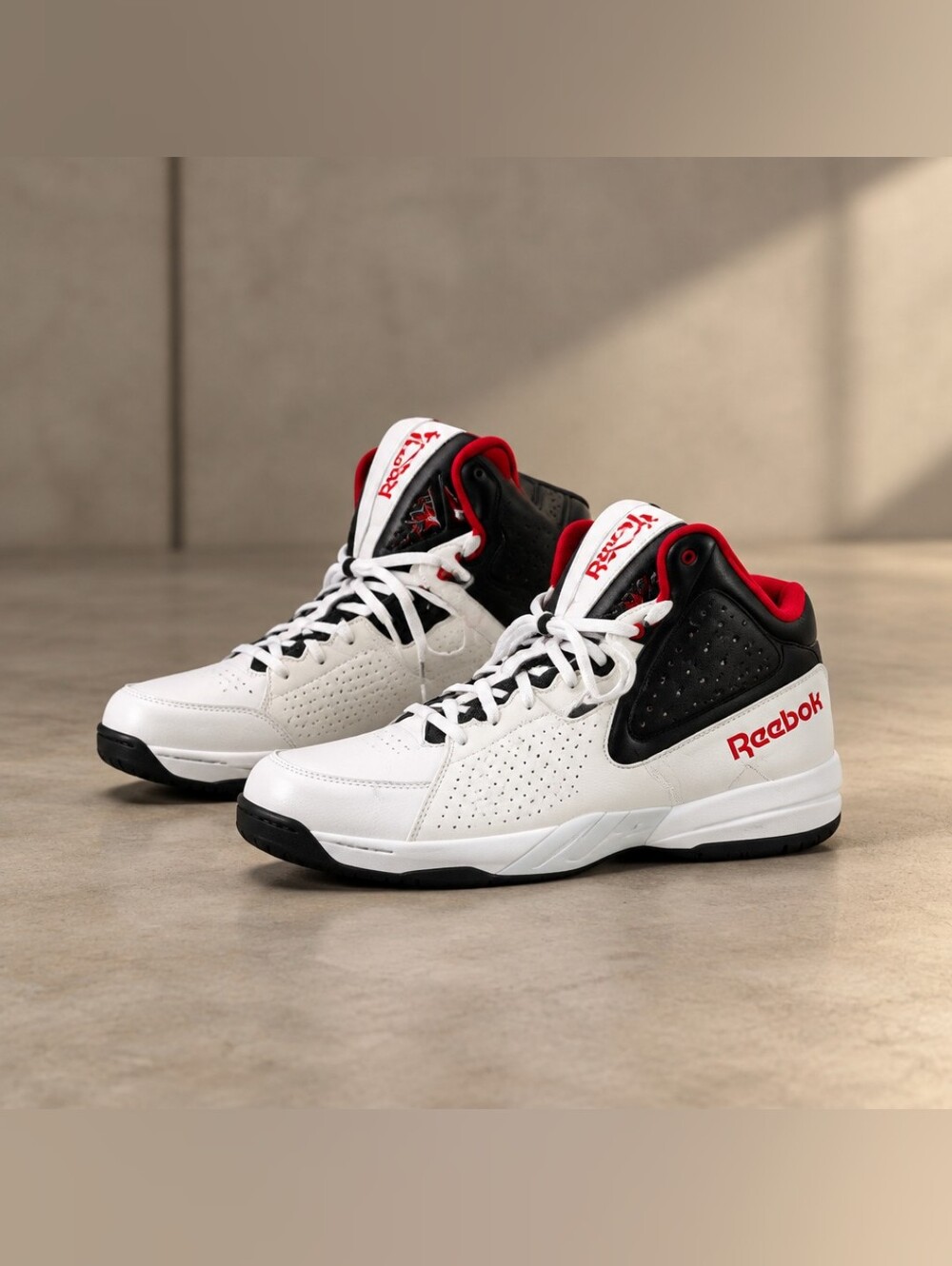 Reebok Red Black White Basketball Shoes Men's US 11